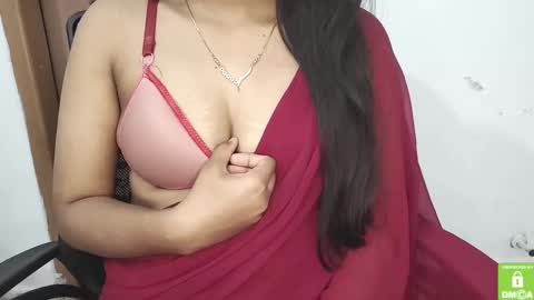 Snapshot of desicoupleshow chatting on 02/13/25, 04:50 Eva and Adam online show from 02/13/25, 04:50