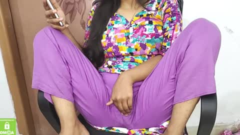 Snapshot of desicoupleshow chatting on 02/18/25, 03:10 Eva and Adam online show from 02/18/25, 03:10