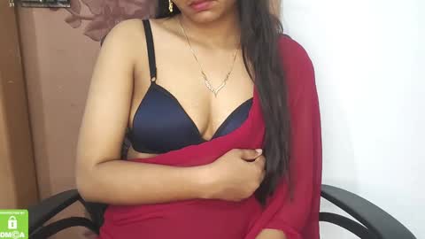 Snapshot of desicoupleshow chatting on 02/28/25, 04:31 Eva and Adam online show from 02/28/25, 04:31