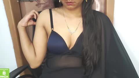 Snapshot of desicoupleshow chatting on 03/02/25, 05:04 Eva and Adam online show from 03/02/25, 05:04