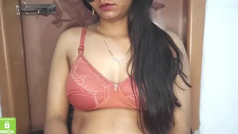 Snapshot of desicoupleshow chatting on 03/04/25, 04:41 Eva and Adam online show from 03/04/25, 04:41