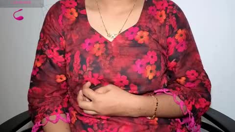 Snapshot of desicoupleshow chatting on 11/24/25, 05:34 Eva and Adam online show from 11/24/25, 05:34