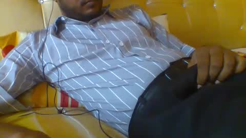 Snapshot of desidaddy_69 chatting on 12/26/24, 10:16 desidaddy_69 online show from 12/26/24, 10:16