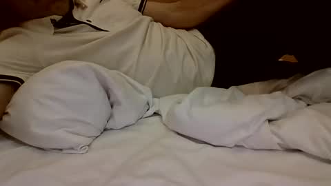 Mika online show from 03/18/26, 09:18