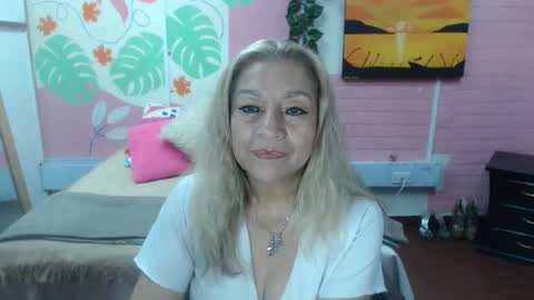 VALERIA online show from 04/23/26, 02:52