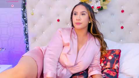 Sara Desire online show from 11/30/25, 04:11