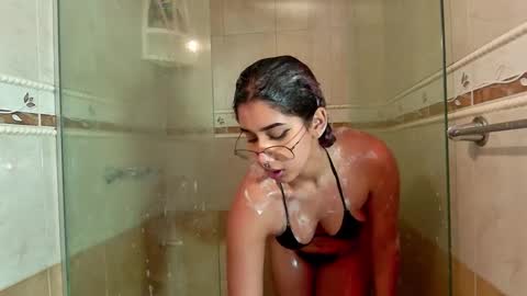 TORI AND MR. BEAR online show from 01/28/25, 09:19