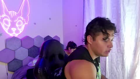 TORI AND MR. BEAR online show from 02/09/25, 06:37