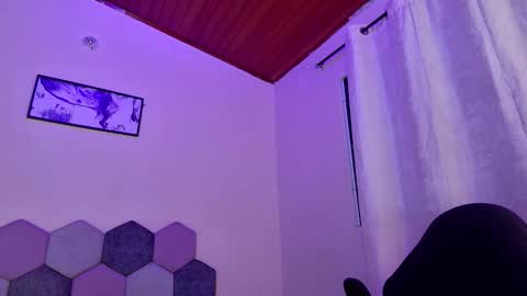 TORI AND MR. BEAR online show from 02/09/26, 05:39