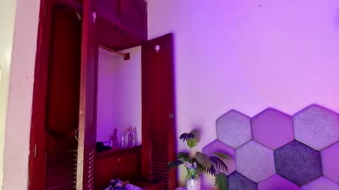 TORI AND MR. BEAR online show from 03/09/26, 06:34