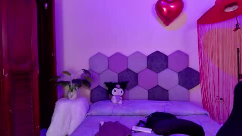 TORI AND MR. BEAR online show from 03/13/26, 12:45