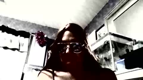 desireedesire26 online show from 04/19/26, 01:38