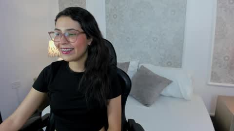 desire online show from 05/06/26, 07:19