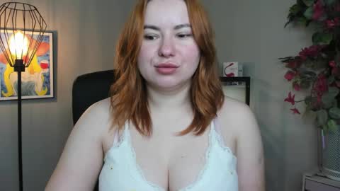 LAYLA online show from 04/08/26, 06:24