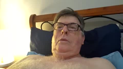 Desmon1958 online show from 04/01/26, 06:49