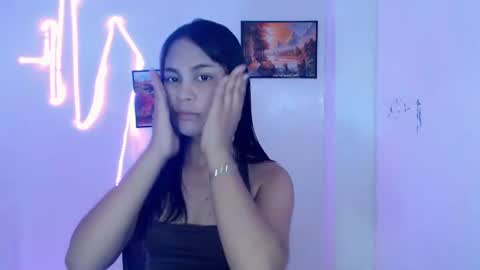 Snapshot of dess_morena chatting on 07/15/26, 08:19 Dess online show from 07/15/26, 08:19