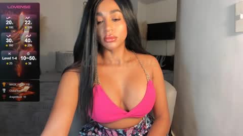 Snapshot of destinnemil chatting on 01/14/25, 02:53 Destinne Mill online show from 01/14/25, 02:53