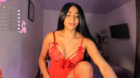 Snapshot of destinnemil chatting on 10/04/25, 02:15 Destinne Mill online show from 10/04/25, 02:15