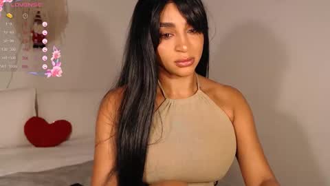 Snapshot of destinnemil chatting on 12/16/25, 10:53 Destinne Mill online show from 12/16/25, 10:53