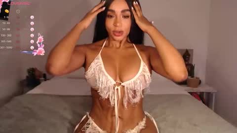 Snapshot of destinnemil chatting on 12/18/25, 10:43 Destinne Mill online show from 12/18/25, 10:43