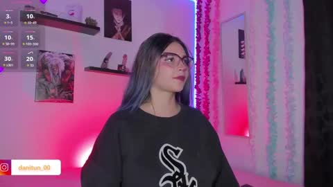 Dani online show from 09/24/25, 05:33