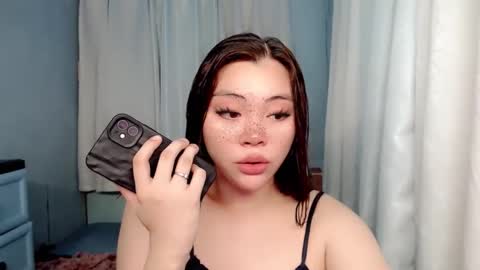 ROXIE  online show from 01/04/25, 04:12