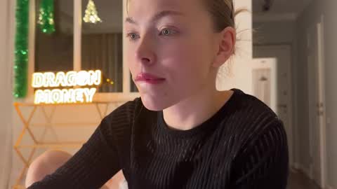 Id be happy to have a steamy stream girl online show from 12/04/24, 02:04