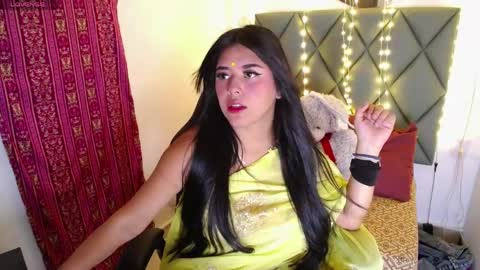 devika online show from 05/20/26, 12:11