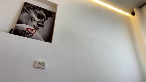 Emily online show from 09/26/25, 08:40