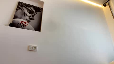 Emily online show from 10/03/25, 06:54