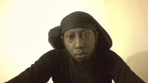 Snapshot of deviledyam chatting on 10/19/25, 03:56 Myles Moore online show from 10/19/25, 03:56