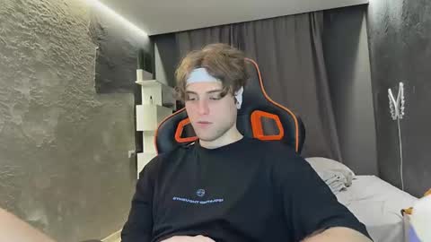 devilnut1 online show from 06/03/26, 07:55