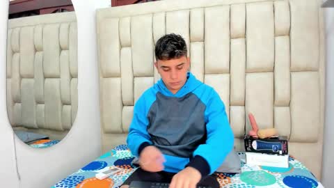 Devil online show from 11/18/25, 02:28