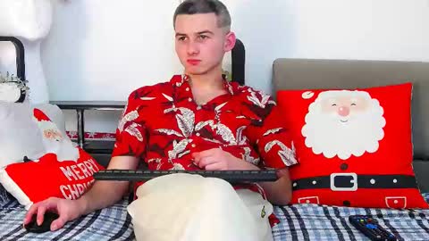 devin_ho online show from 12/21/24, 08:10