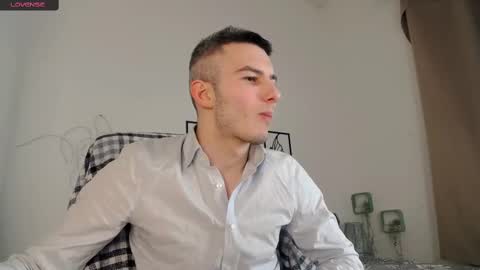 devin_ho online show from 02/11/25, 07:48