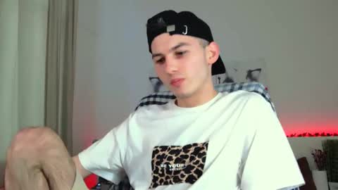 devin_ho online show from 03/07/25, 01:40