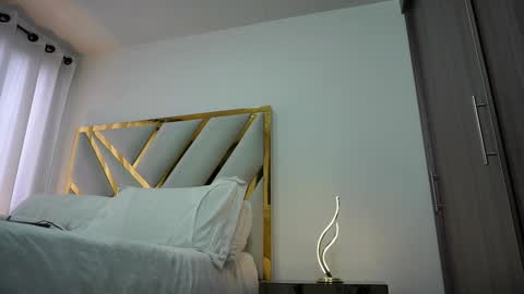 Devin Hunter online show from 02/05/25, 09:50