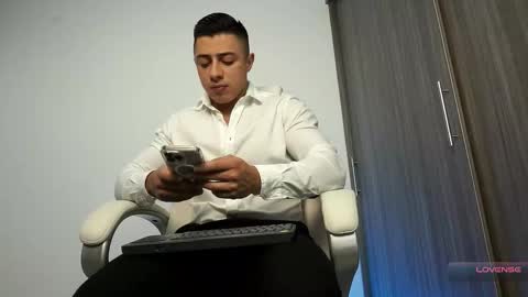 Devin Hunter online show from 01/16/26, 10:58