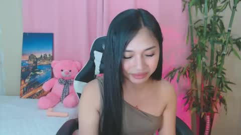 Snapshot of devine_goddessx chatting on 01/23/25, 08:57 Devine Greyson online show from 01/23/25, 08:57