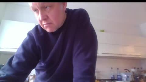 Devon online show from 12/12/24, 09:08