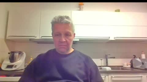 Devon online show from 12/25/24, 11:42