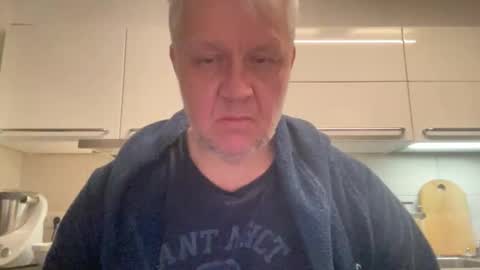 Devon online show from 12/16/25, 01:10