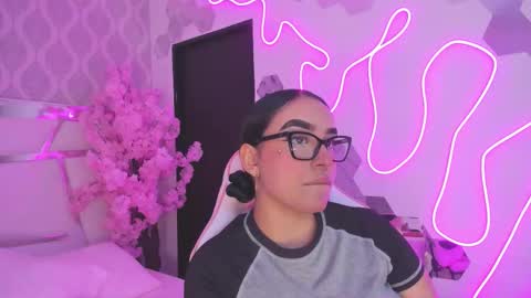 DevoraCook online show from 11/25/25, 02:39