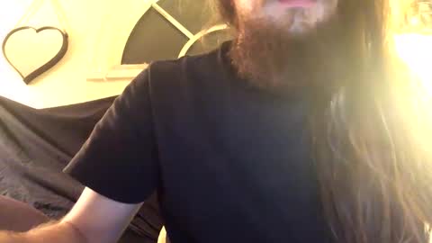 Snapshot of deweydreams chatting on 09/13/25, 01:38 deweydreams online show from 09/13/25, 01:38