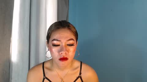 dexie121698 online show from 02/05/25, 05:20