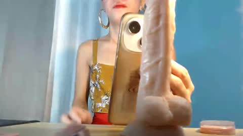 dexie121698 online show from 02/06/25, 02:33