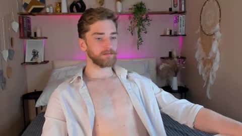 Snapshot of dexter_dexx chatting on 10/17/25, 10:23 Dexter online show from 10/17/25, 10:23