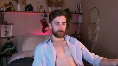 Snapshot of dexter_dexx chatting on 12/13/25, 10:26 Dexter online show from 12/13/25, 10:26