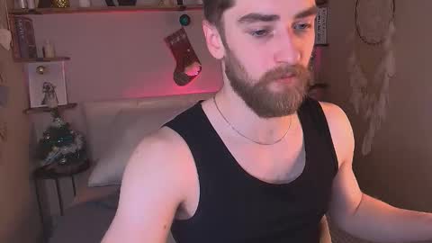 Snapshot of dexter_dexx chatting on 12/14/25, 10:25 Dexter online show from 12/14/25, 10:25