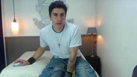 Snapshot of dexter_vozz chatting on 04/16/26, 12:06 dexter online show from 04/16/26, 12:06